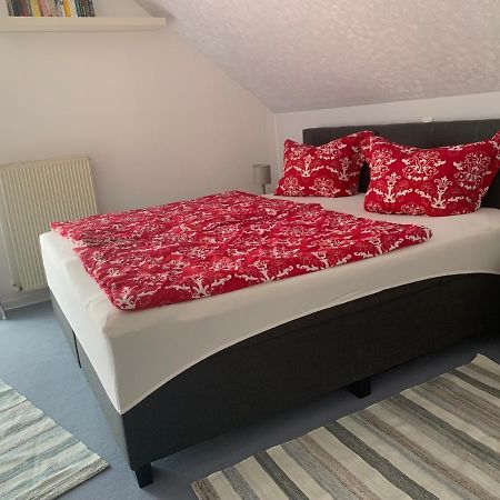 Haus Valentina Appartement Waldsolms Buitenkant foto