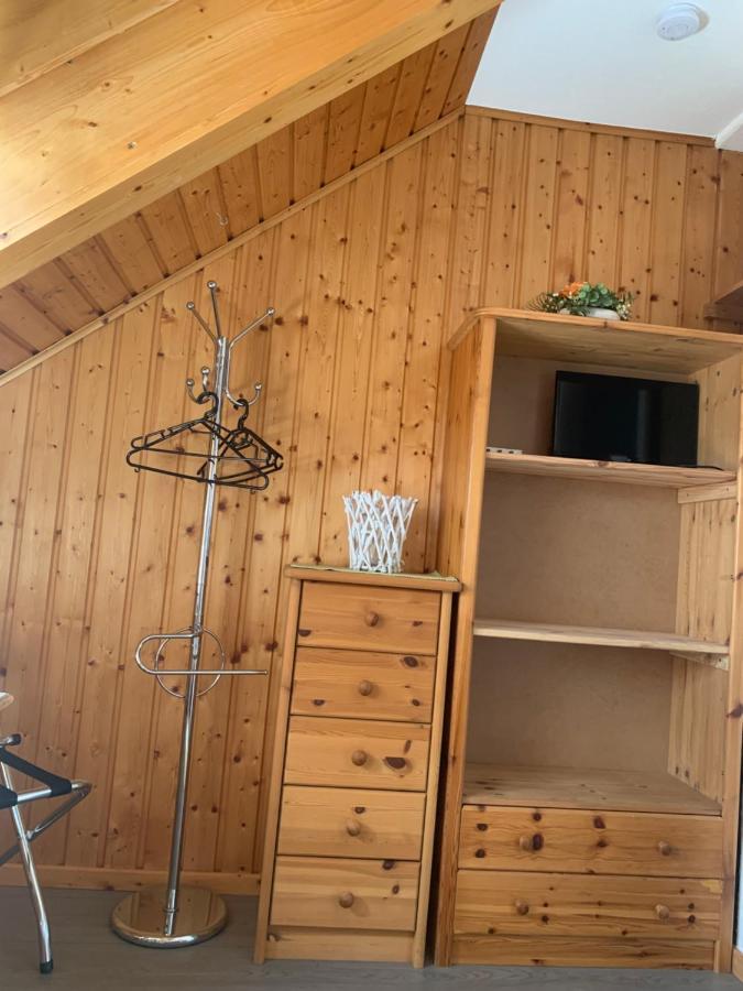 Haus Valentina Appartement Waldsolms Buitenkant foto